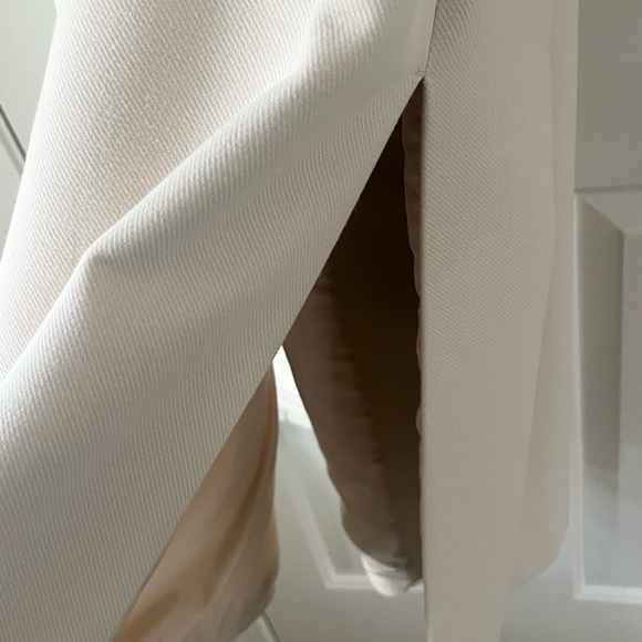 H&M mid length Coat with tie wrap- Cream, size Large - Picture 5 of 6